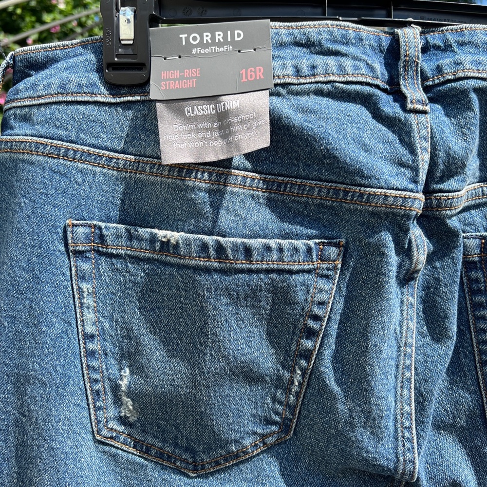 NWT Torrid High Rise Straight Leg Cropped Jean - Size 16 - Picture 8 of 8